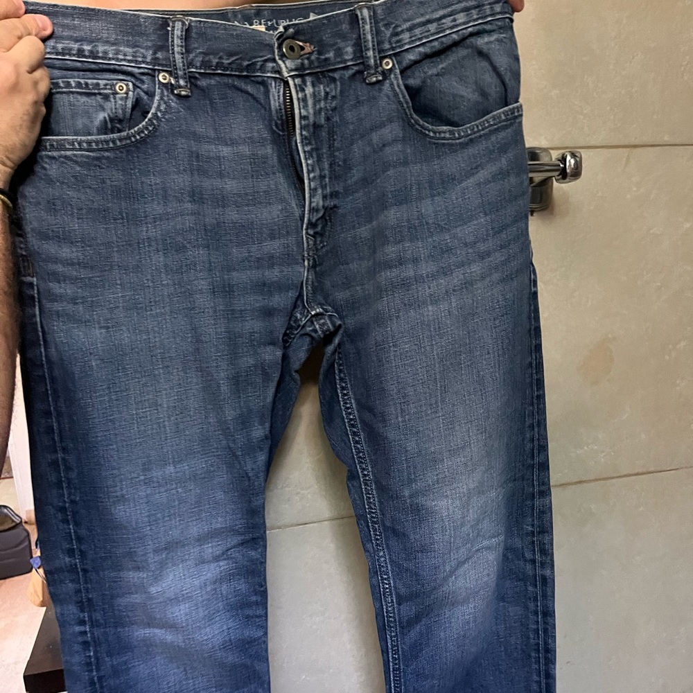 BANANA REPUBLIC STRAIGHT FIT JEANS